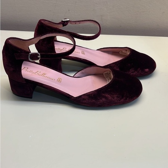 PRETTY BALLERINAS MADE IN SPAIN Elegant Velvet Ankle Strap Heels - Burgundy - Picture 2 of 6